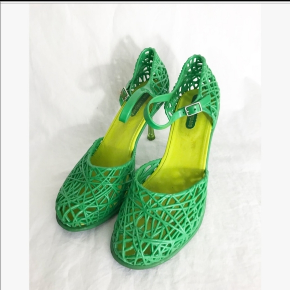Melissa + Campana green zig zag high heels - Picture 3 of 9